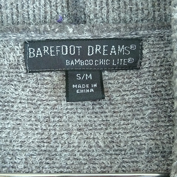 Barefoot dreams waterfall cardigan sweater size medium. - Picture 2 of 11